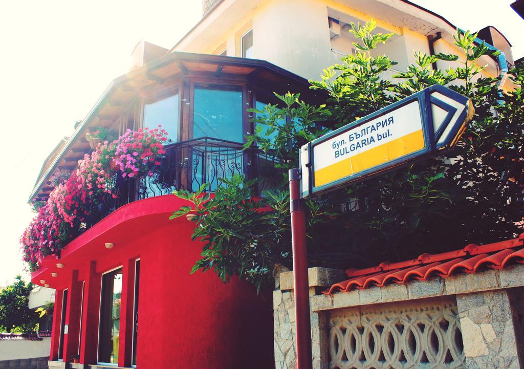 Family Hotel Flora Zlatograd Exterior photo