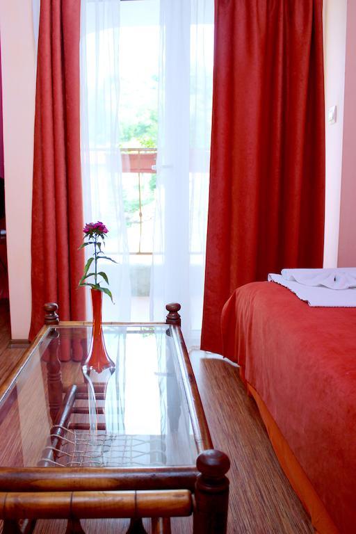 Family Hotel Flora Zlatograd Room photo